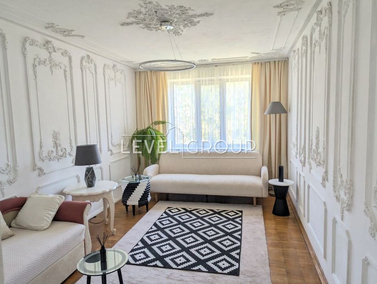Obolonskyi Avenue, 14a