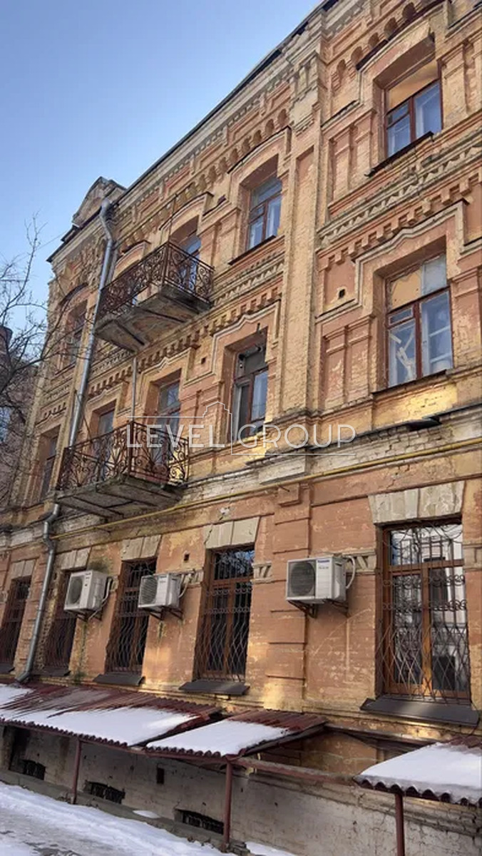 Ярославів Вал вул., 11
