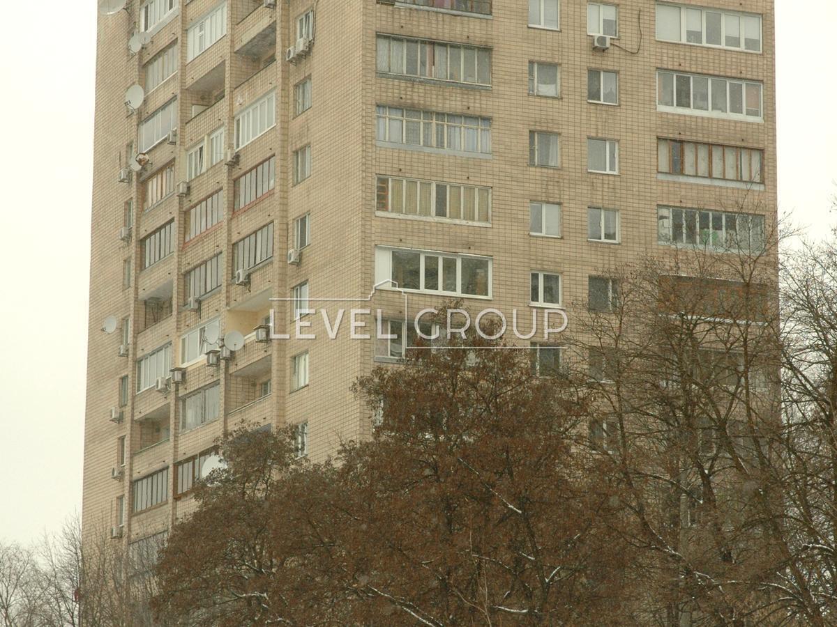 Ломаківська вул. (Мічуріна), 4