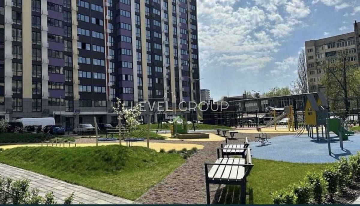 Air Force Ave. (Povitroflotsky), 56