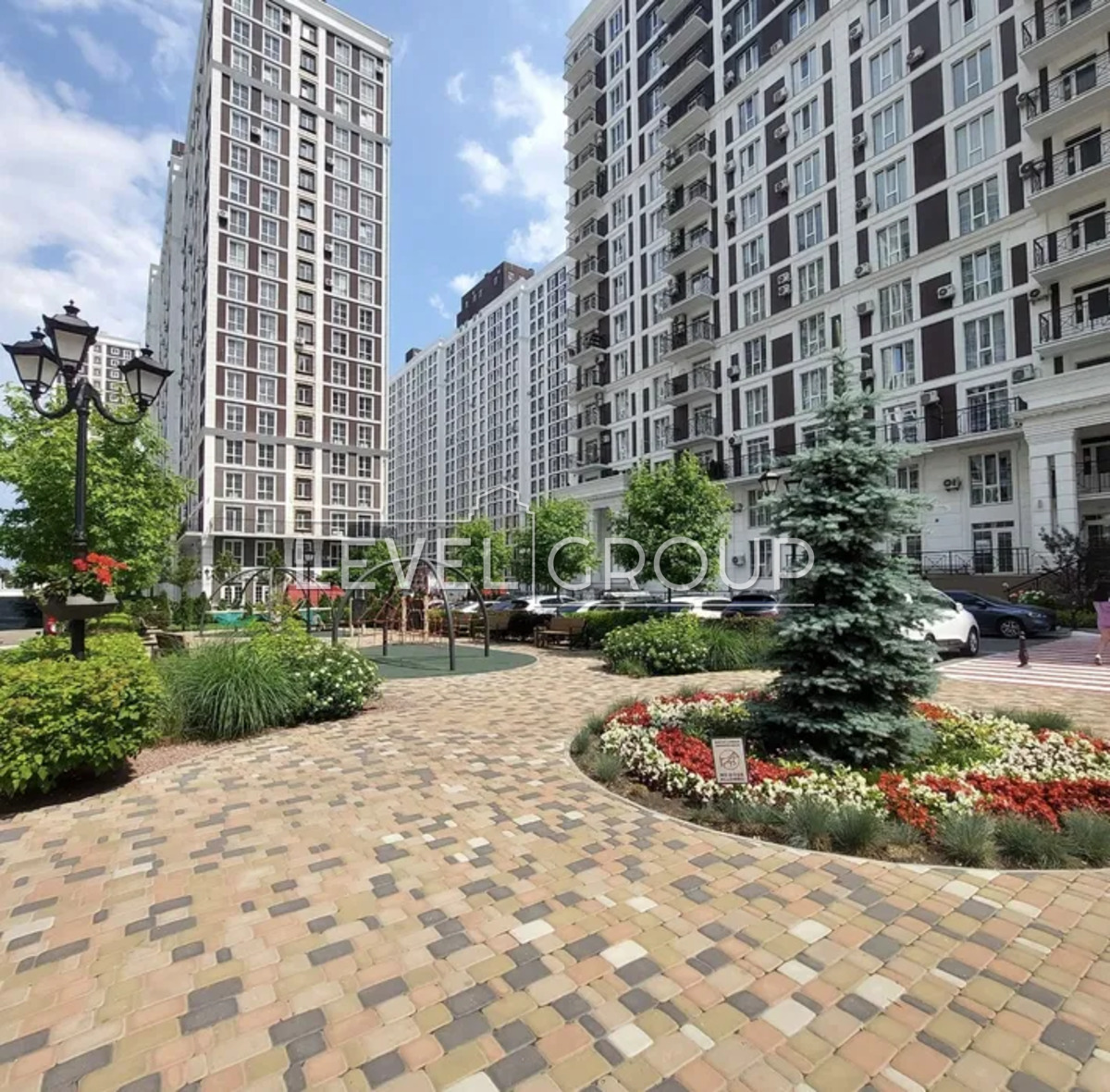 Mykhailo Maksymovycha St. (Onufria Trutenko), 24v