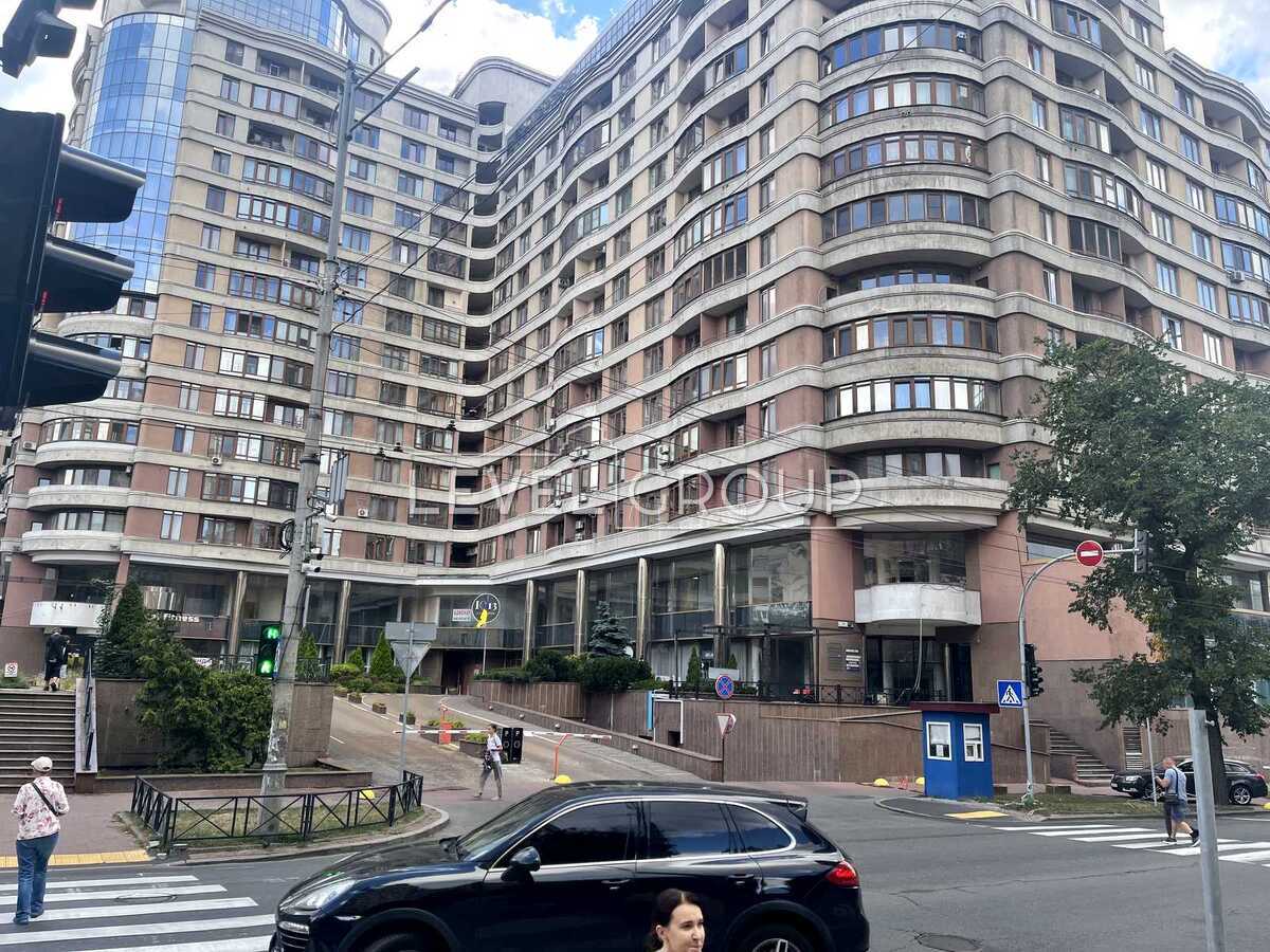 Zhylianska St., 59
