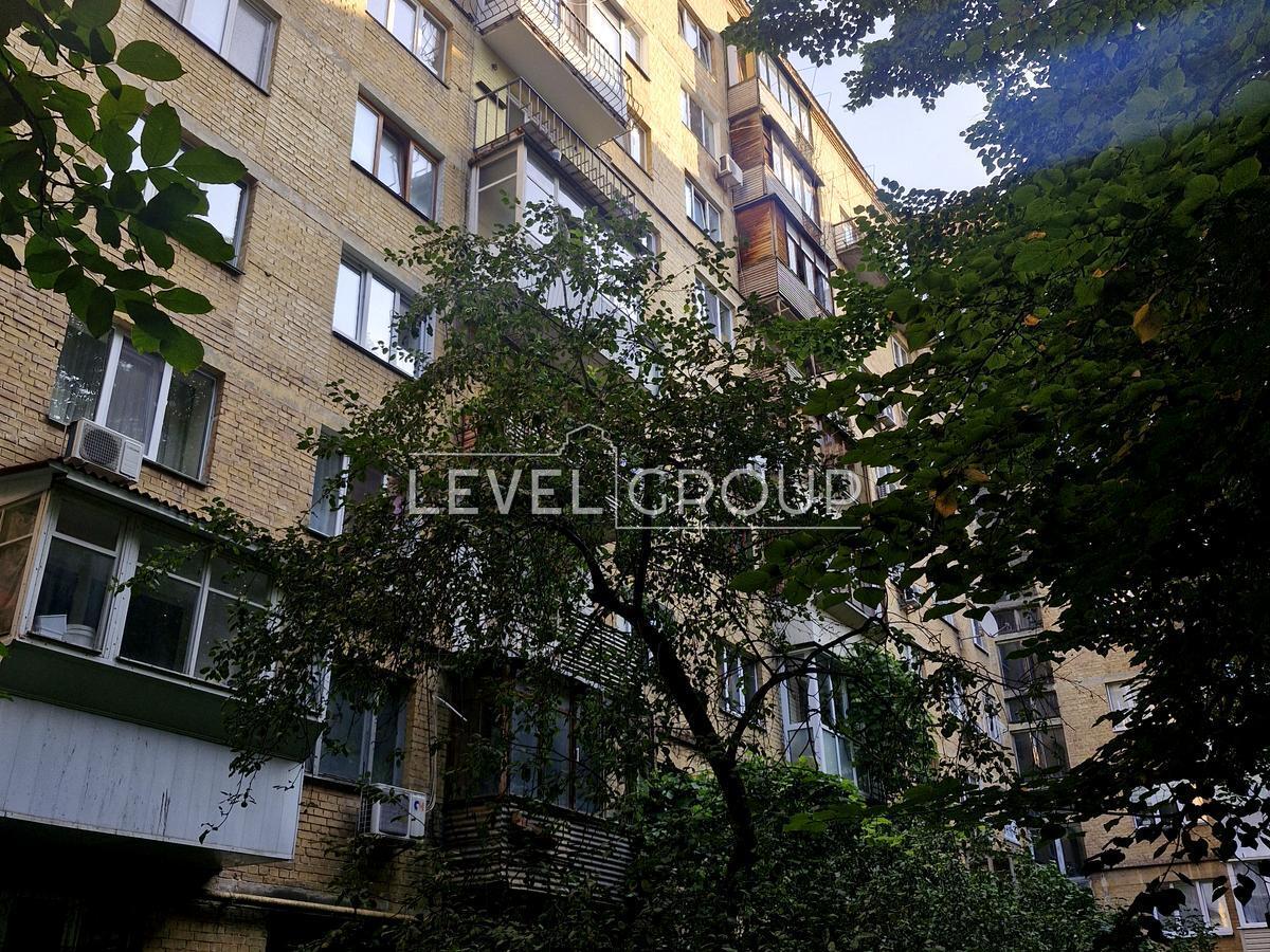 Івана Мазепи вул., 24