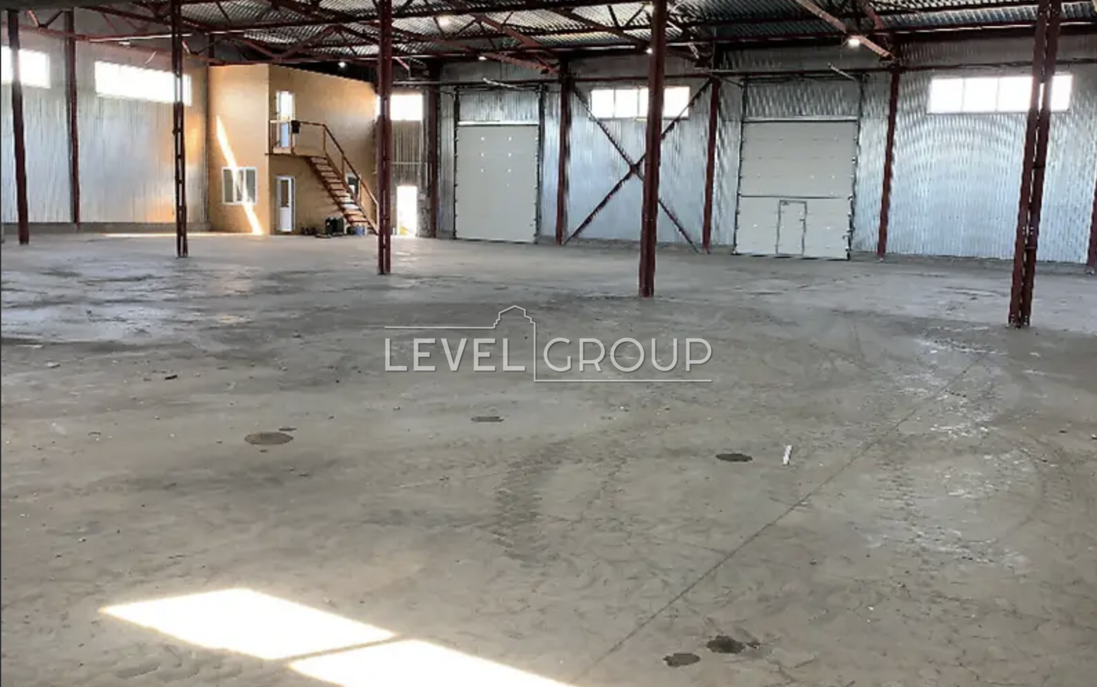 Кленовий узвіз, 1