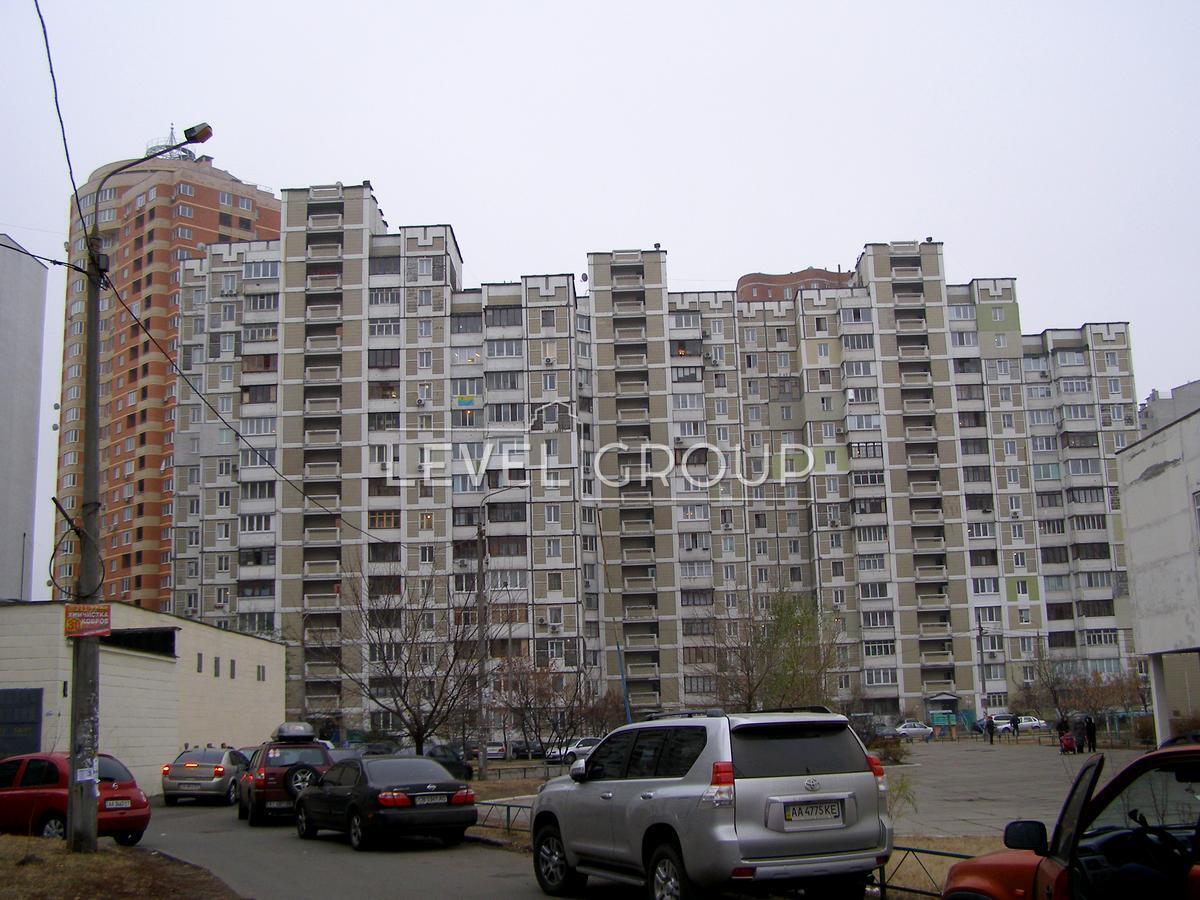 Срібнокільська вул., 8а