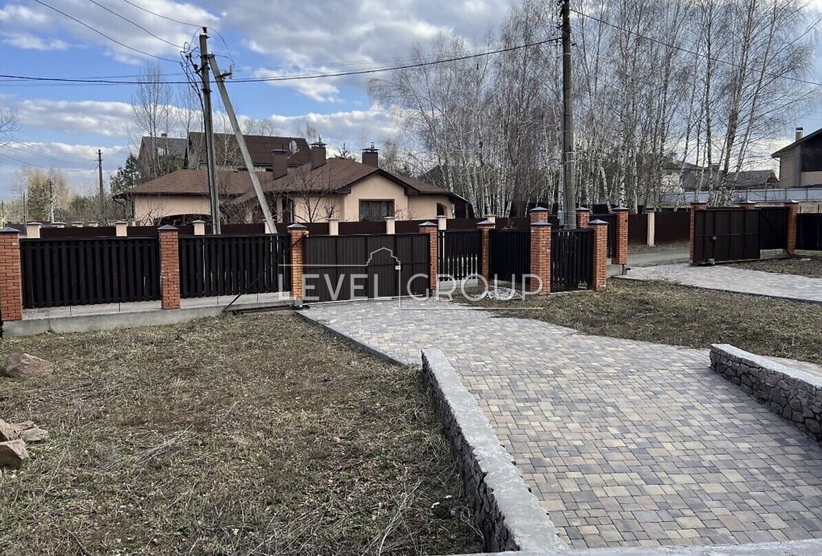 Фруктова вул., 225