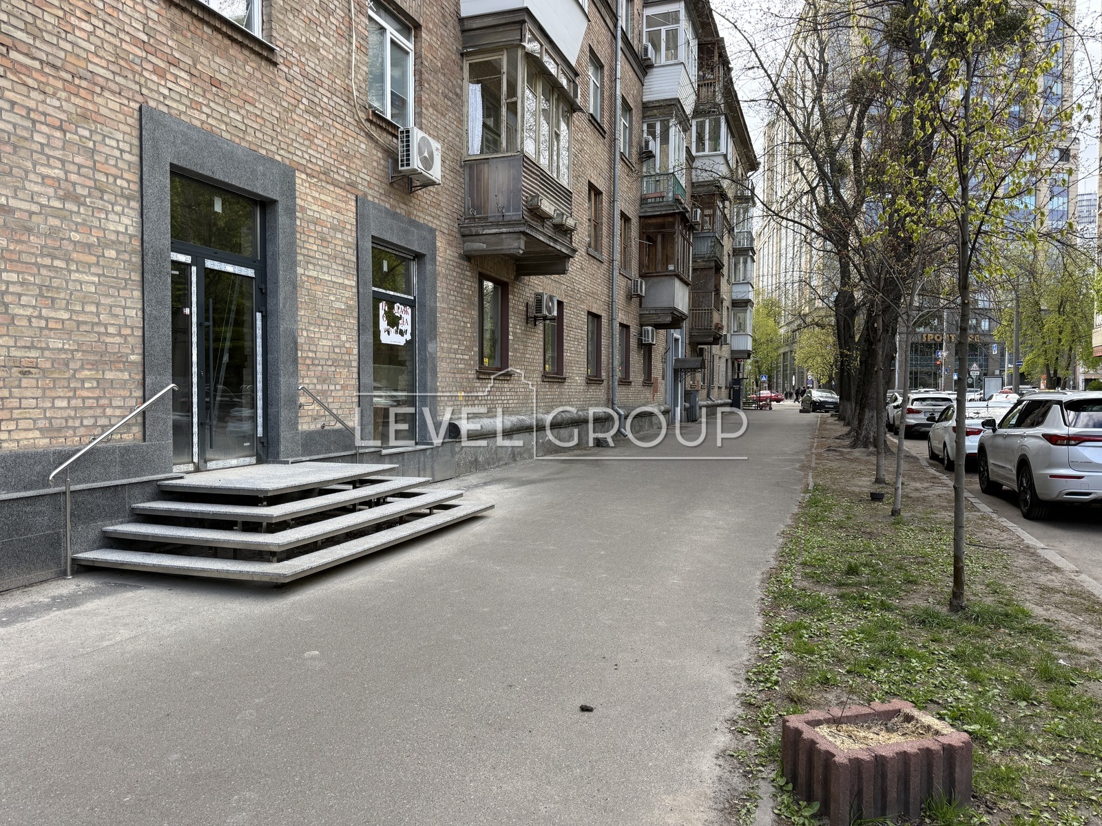 Leipzig Street, 2/37295