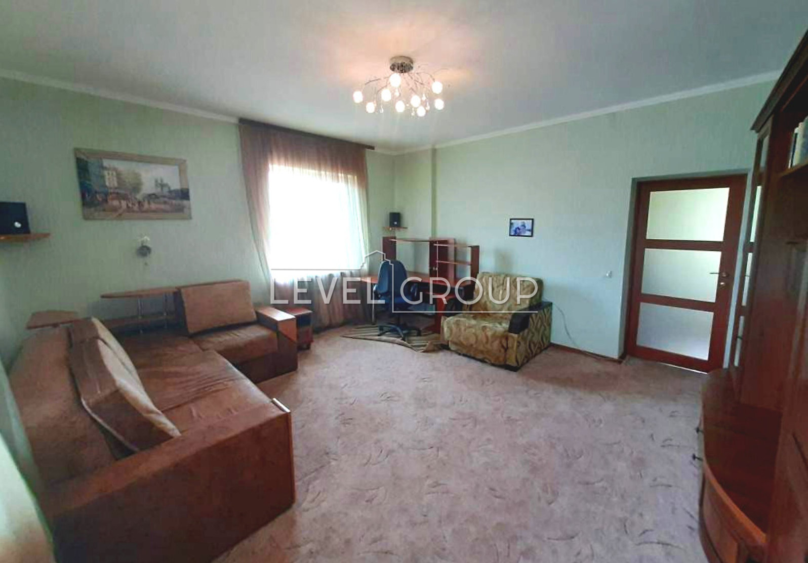 Zoryana St., 1