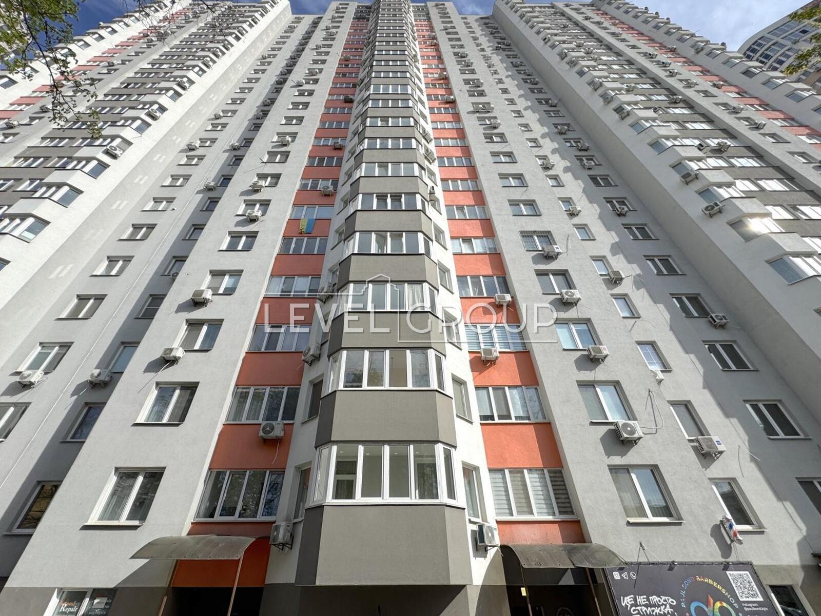 Юлії Здановської вул. (Михайла Ломоносова), 34б