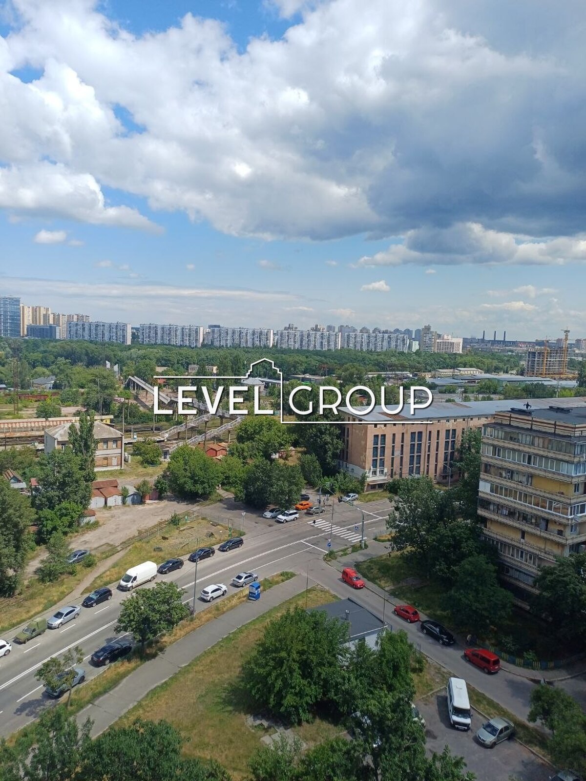 Panteleimon Kulish St. (Chelyabinsk), 11