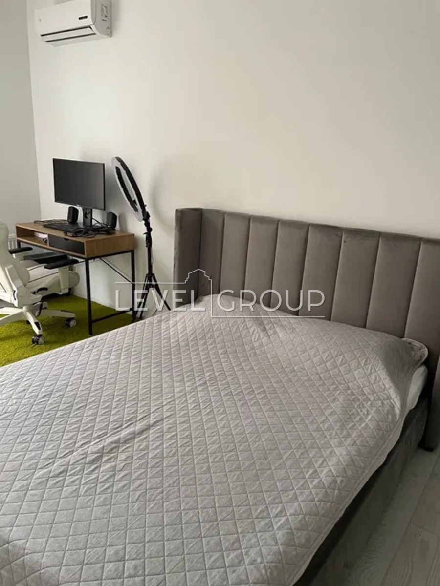 Регенераторна вул., 4к1