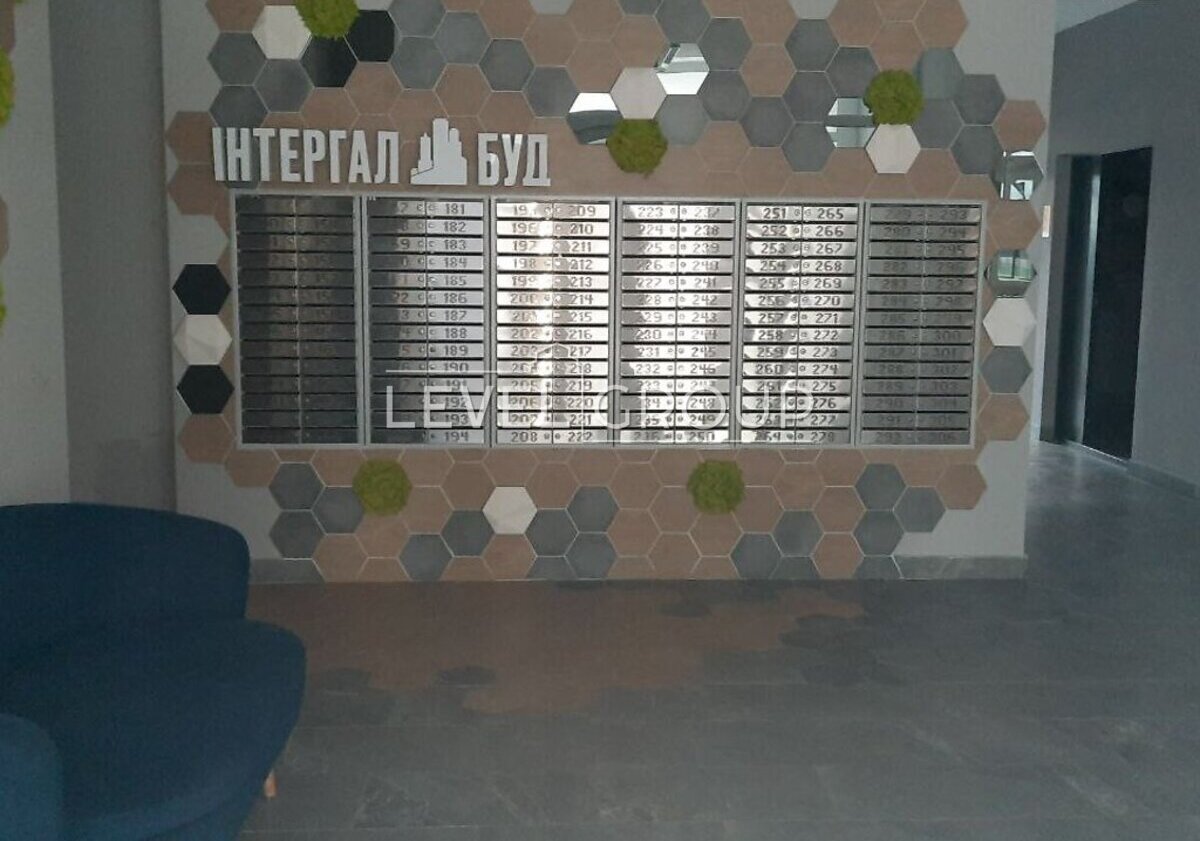Івана Виговського вул. (Маршала Гречка), 10б