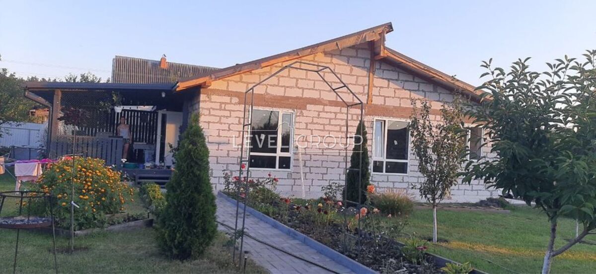 Дружби вул., 41