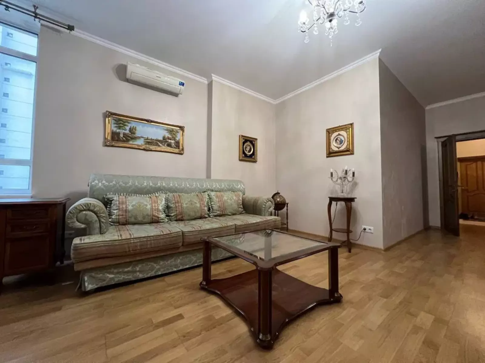 Євгена Коновальця вул. (Щорса), 44а