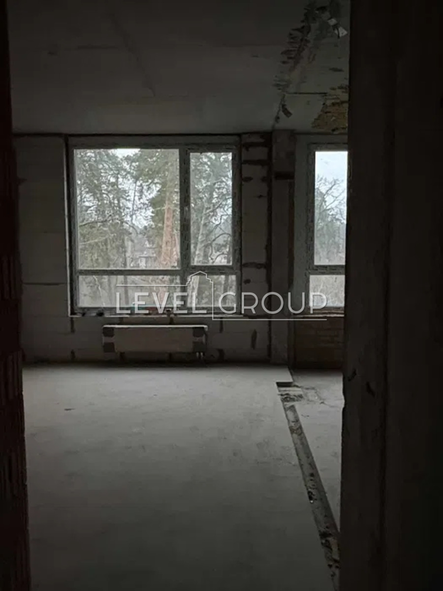 Квітки Цісик вул. (Гамарника), 32