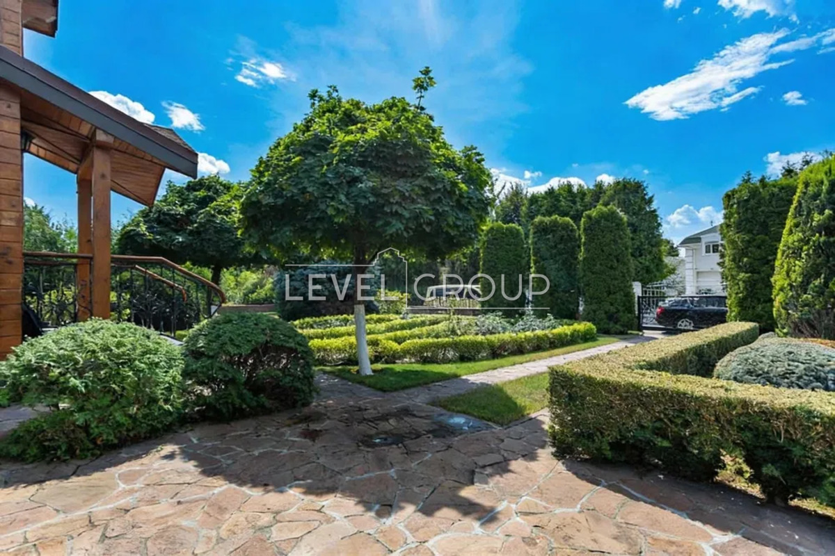 Авгурівська, 125