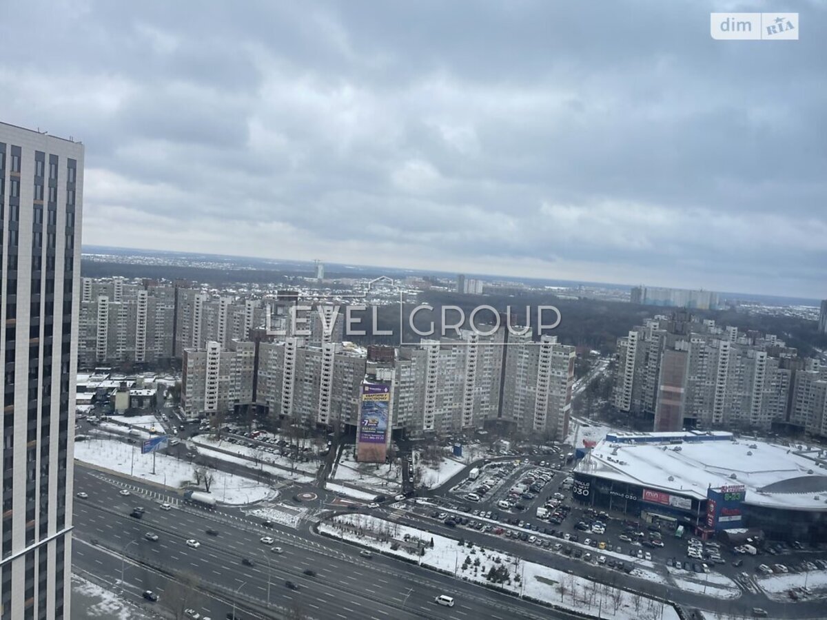 Академіка Заболотного вул., 1а