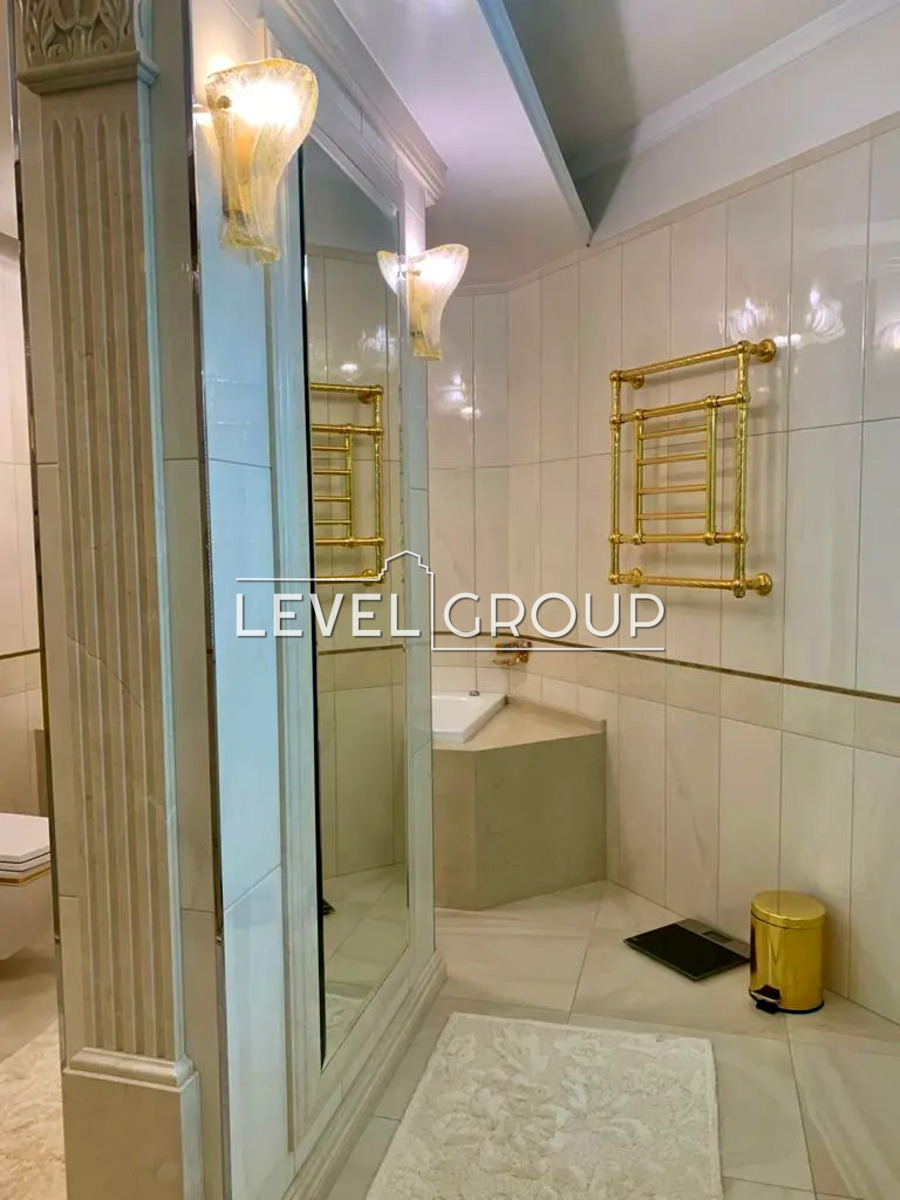 Lesia Ukrainka Blvd., 7B
