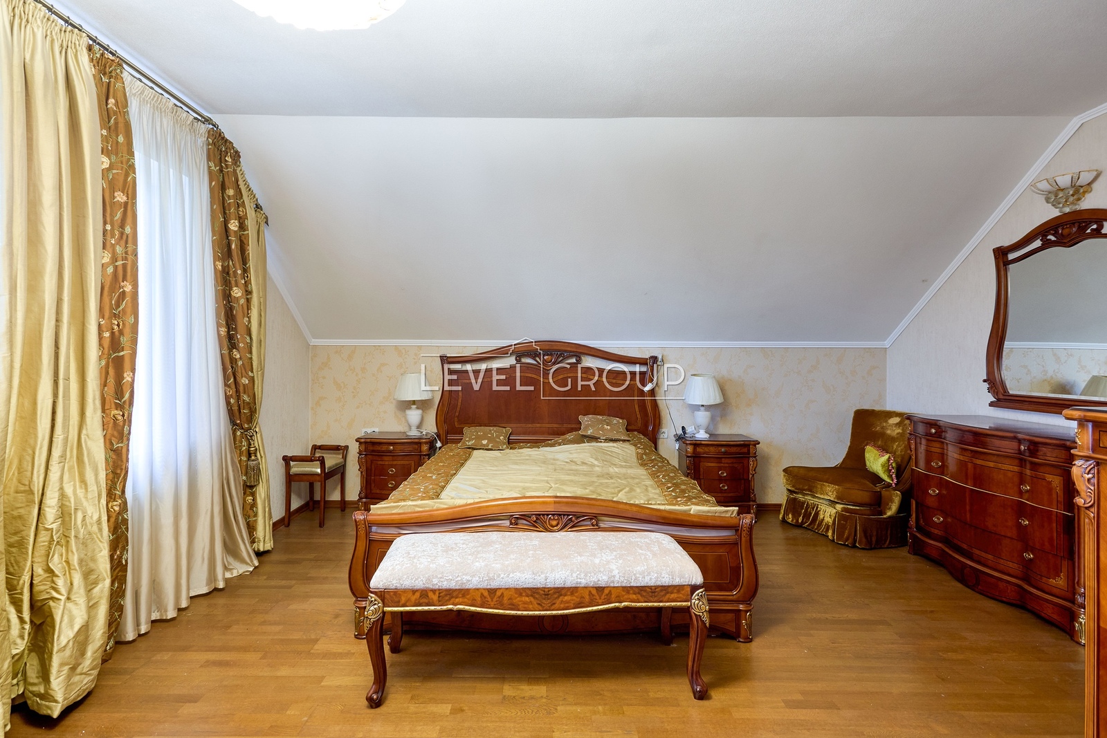 Ірпінська вул., 32