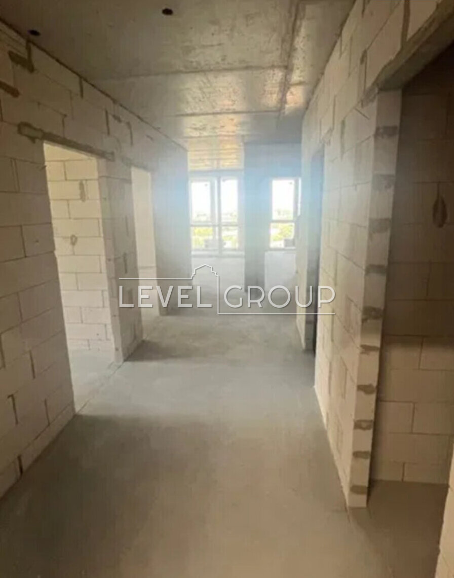 Причальна вул., 12