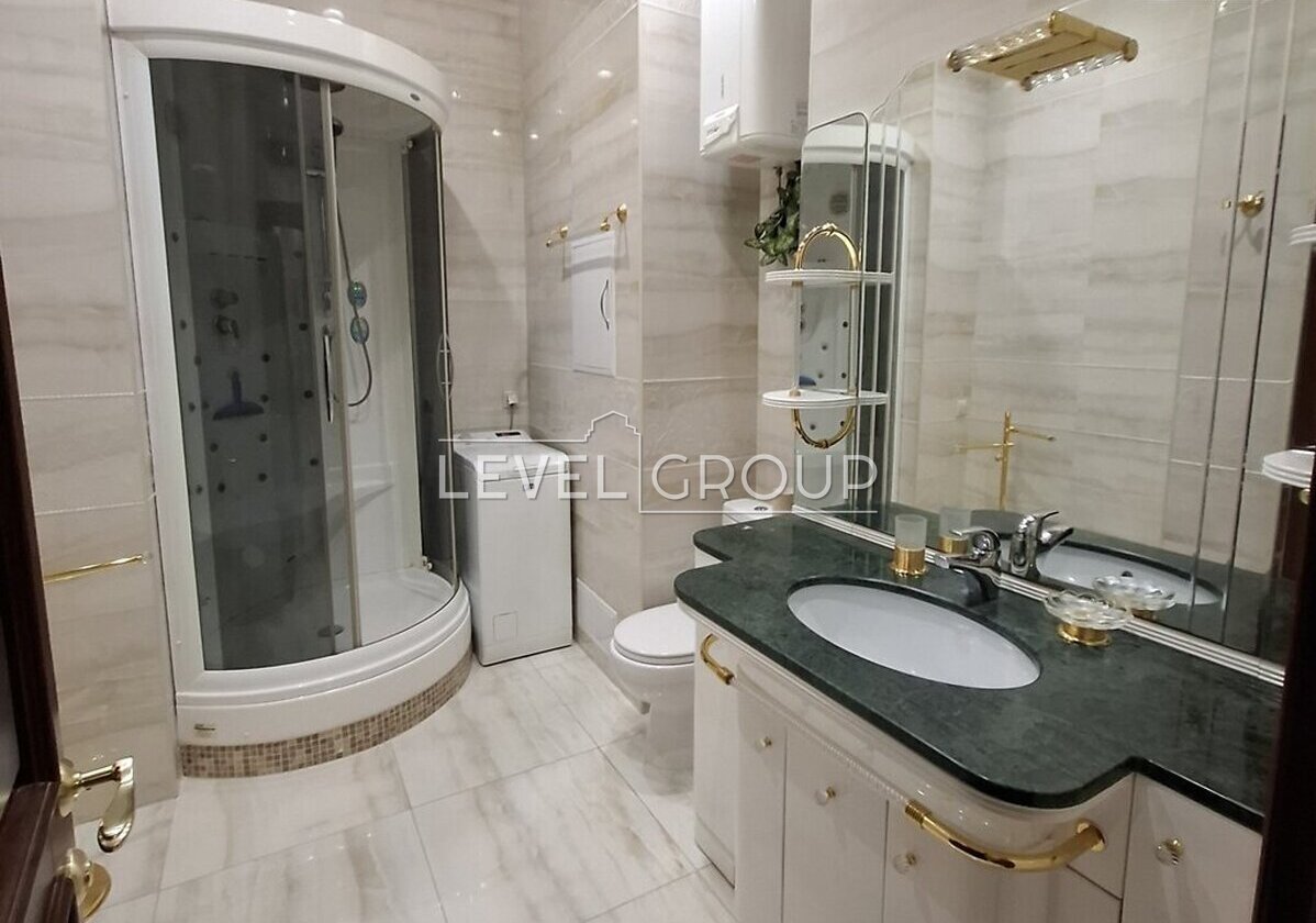 Yevhen Konovalets St. (Shchorsa), 44A