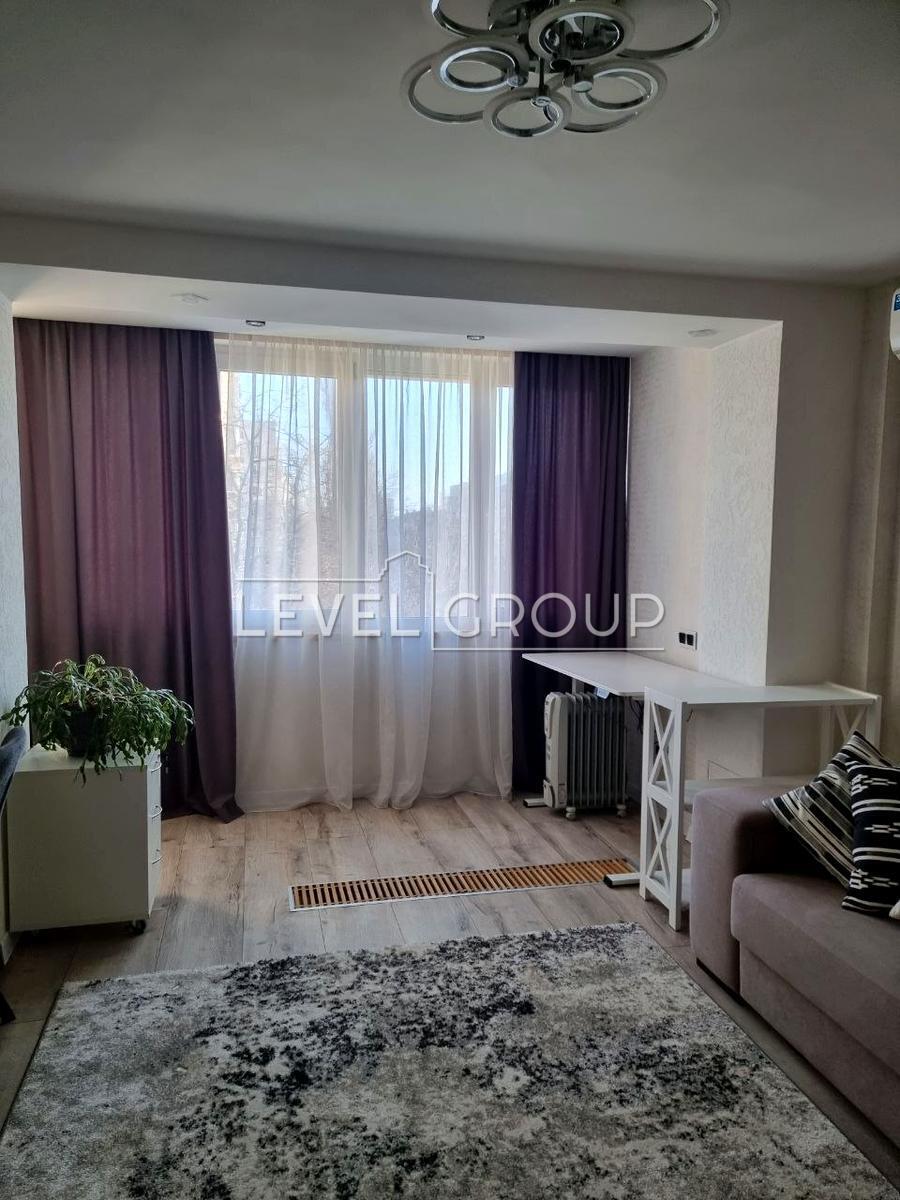 Чоколівський бульв., 22