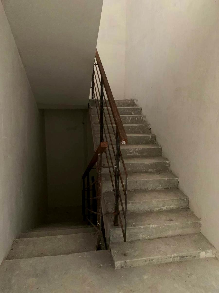 Київська, 1/8