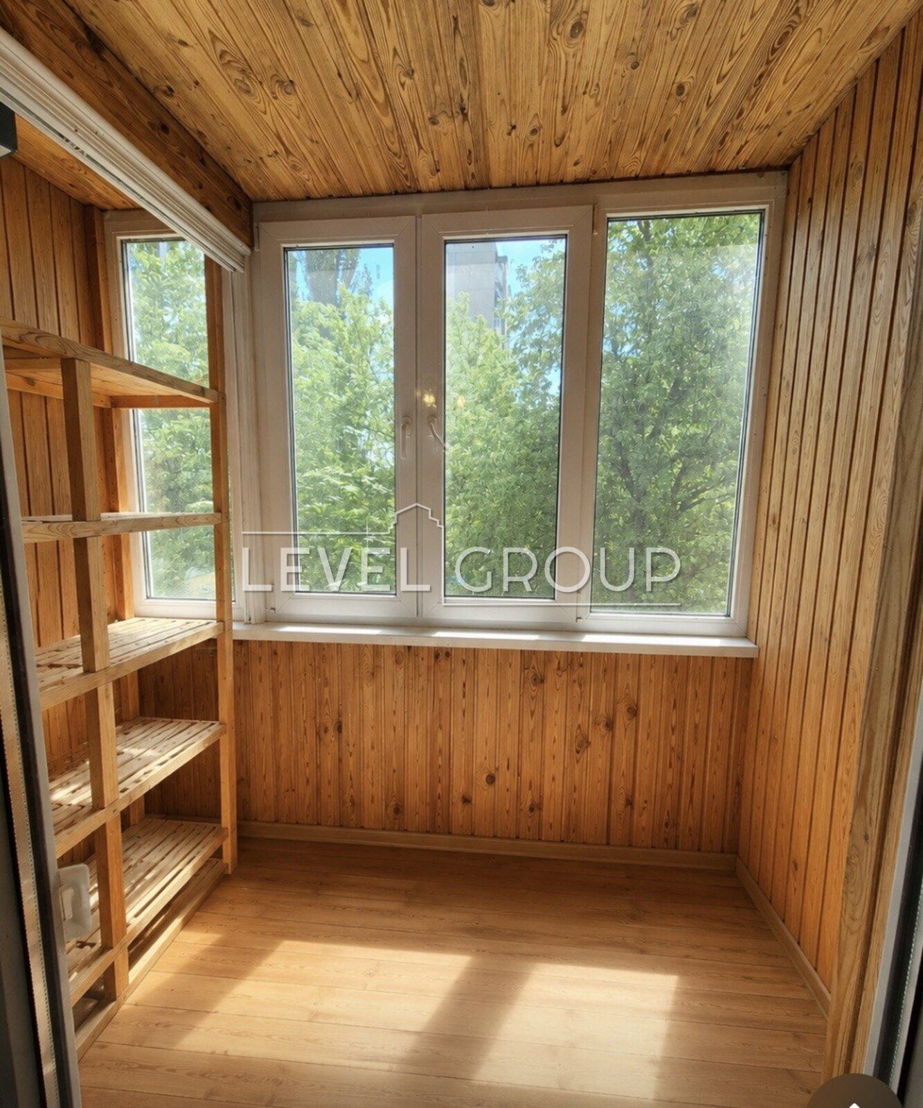 Svobody Ave., 28b