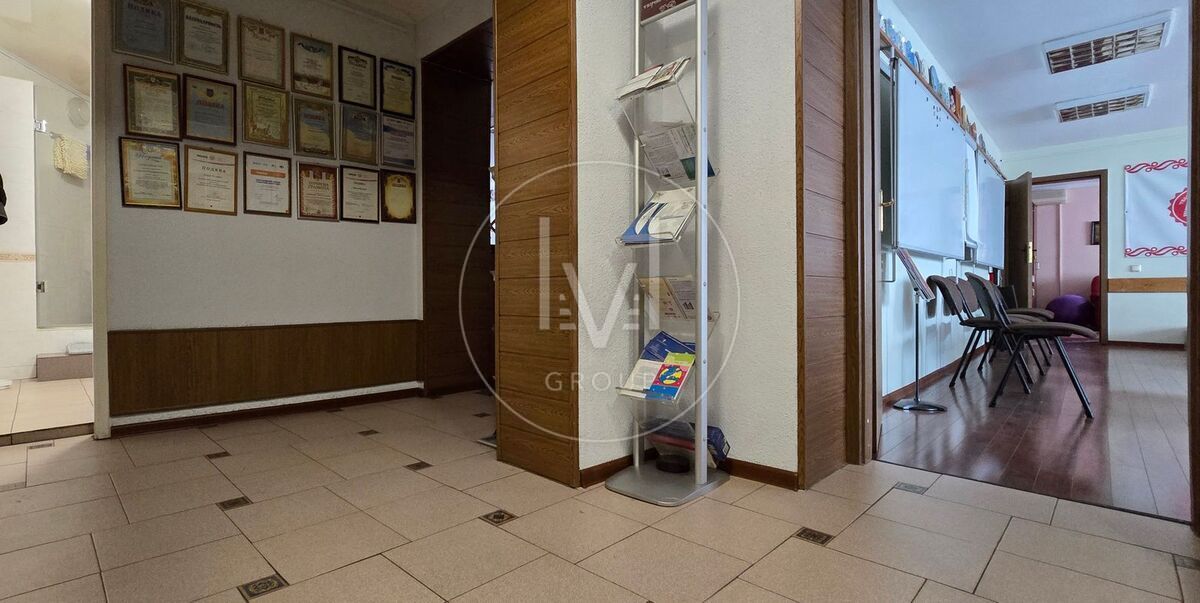 Миколи Бажана просп., 30