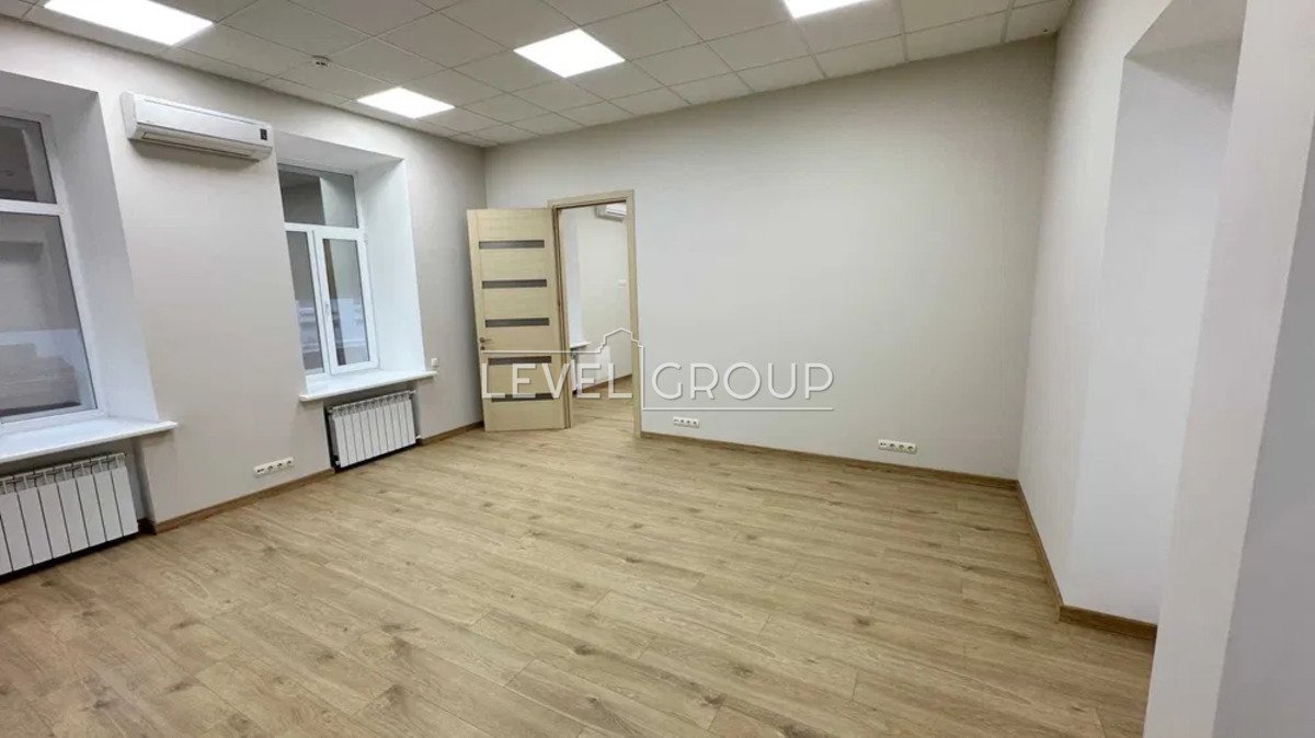 Левандовська вул. (Анищенка), 8