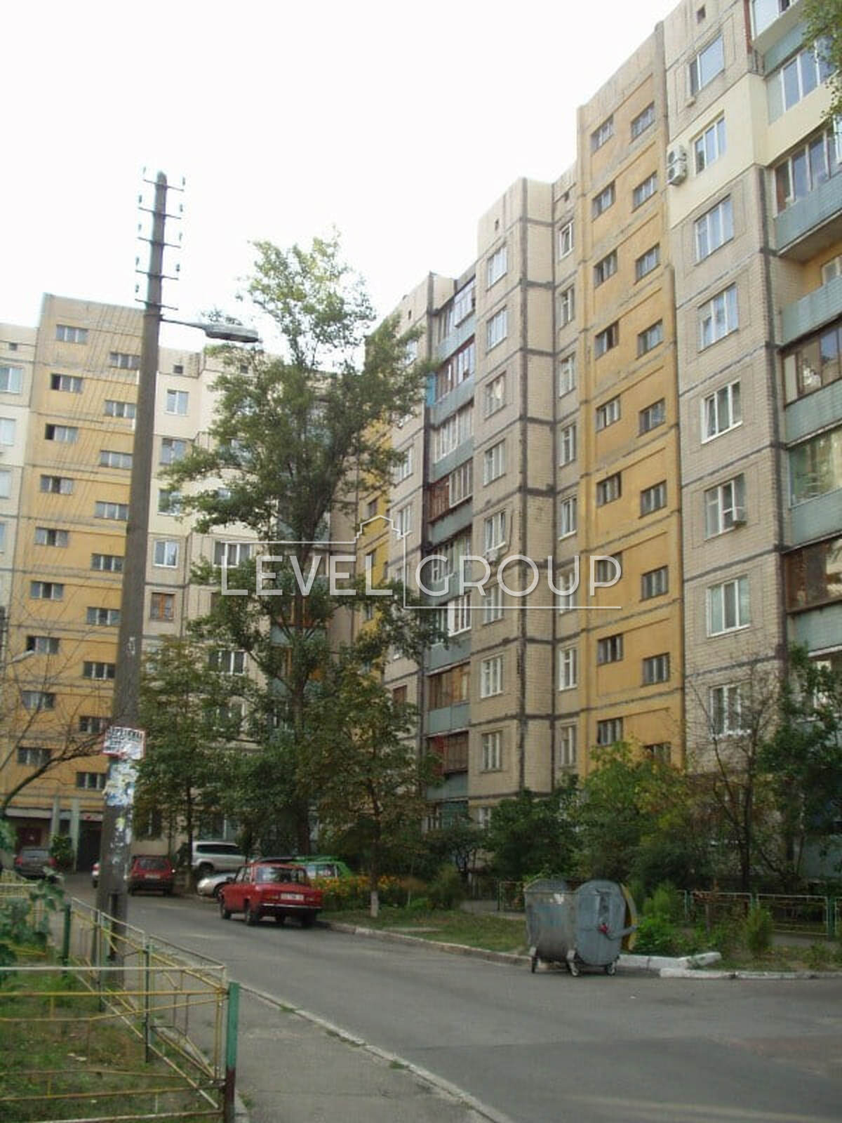 Озерна вул., 14