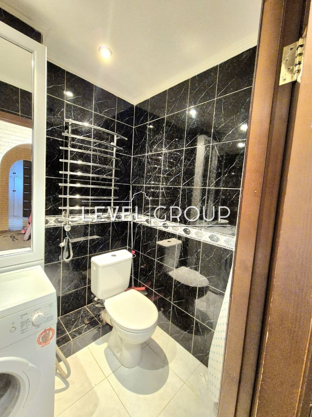 Svobody Ave., 28b