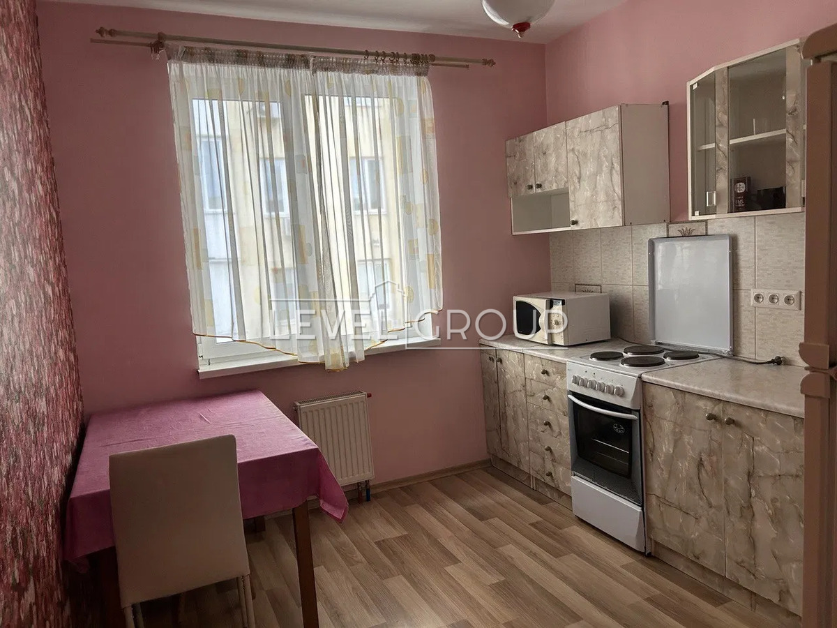Степана Руданського вул., 3а