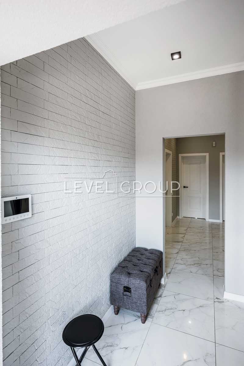 Lavandova, 25