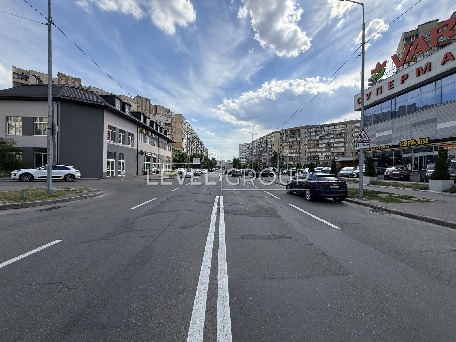 Драгоманова вул., 21