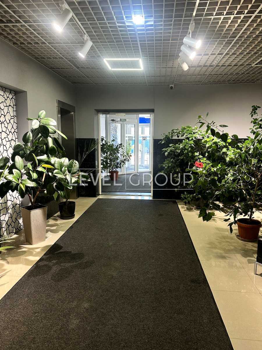 Ушинського вул., 40