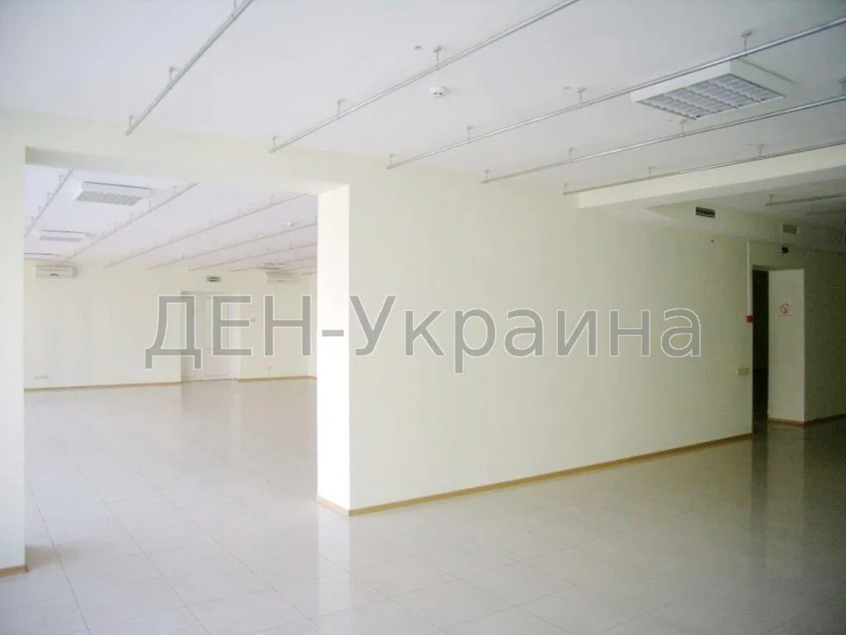 Каштанова, 3