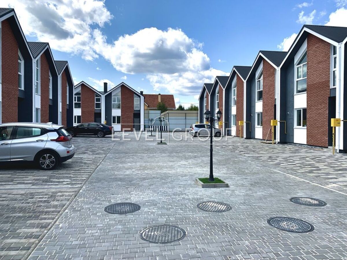 Київська вул., 41, 35