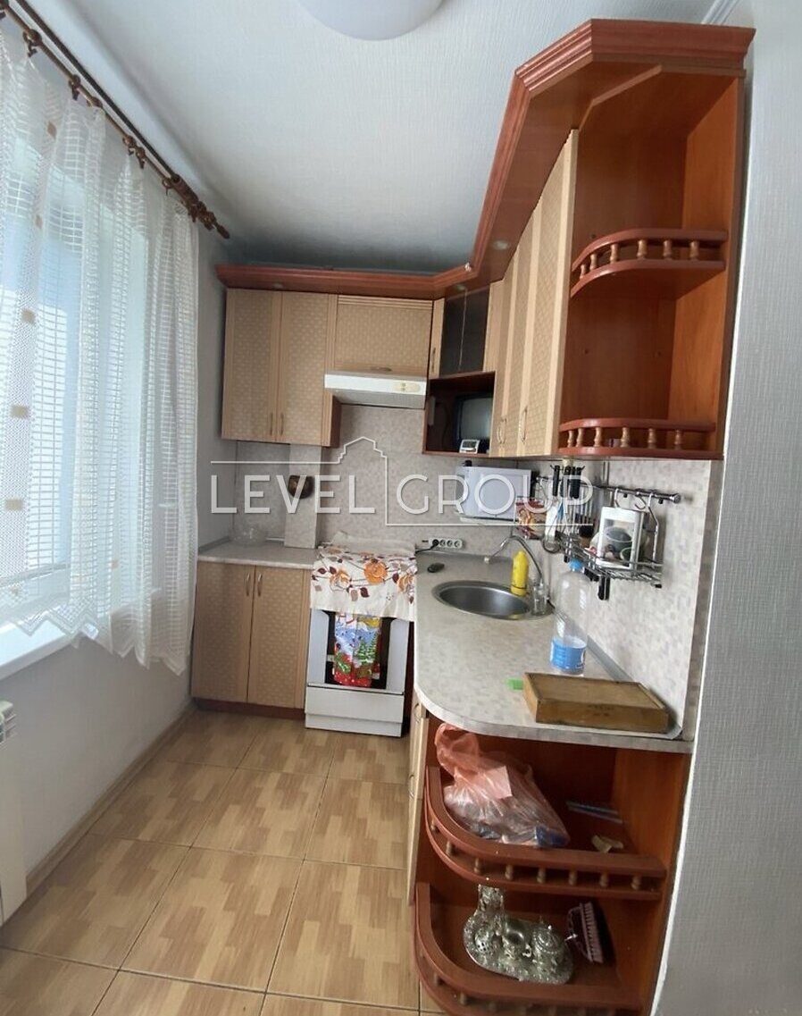 Симиренка вул., 7б