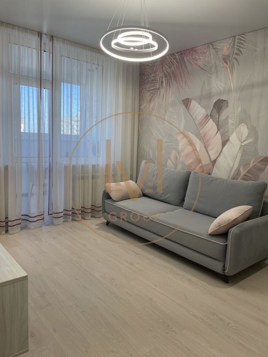 Микільсько-Слобідська вул., 10