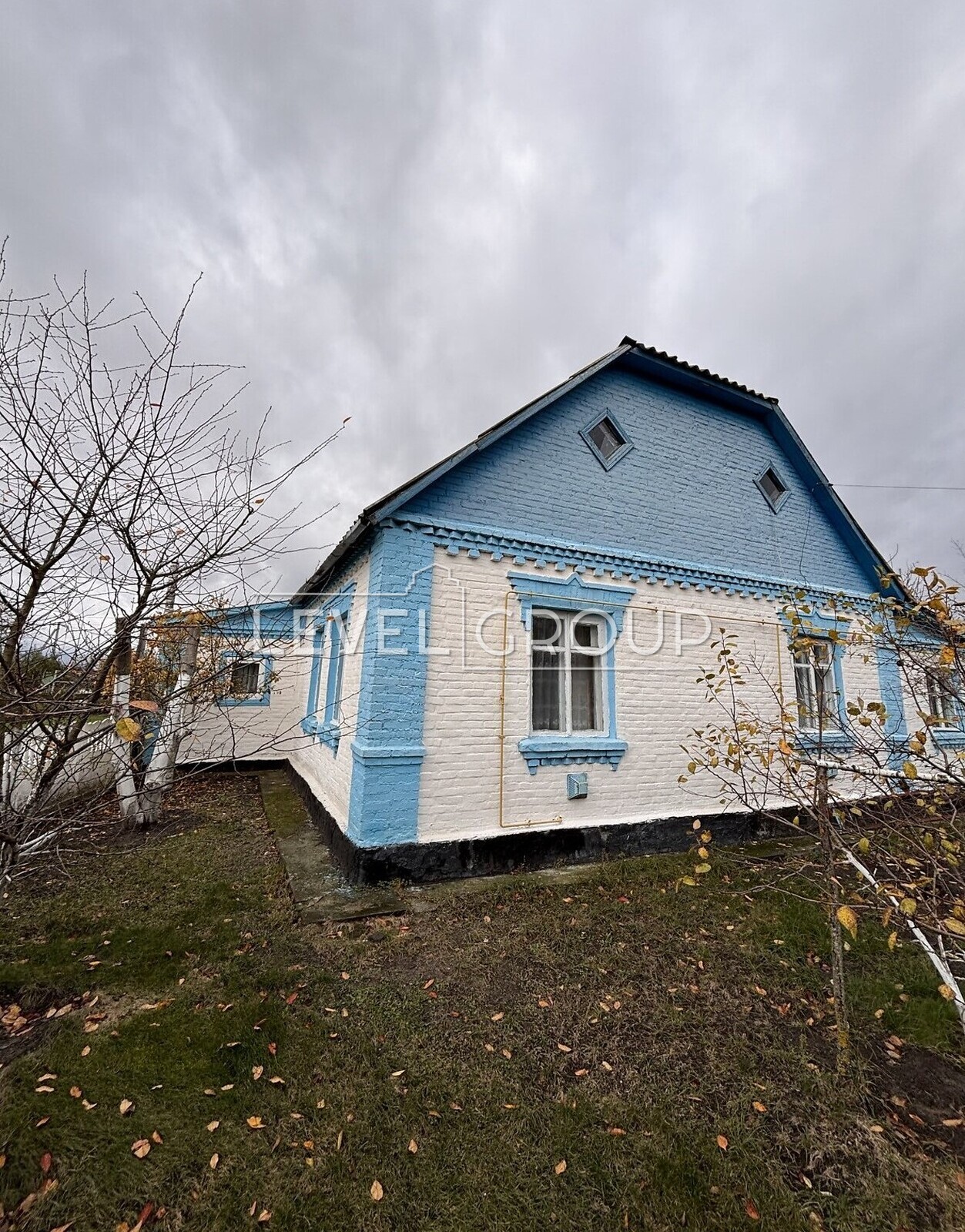 центральний, 4