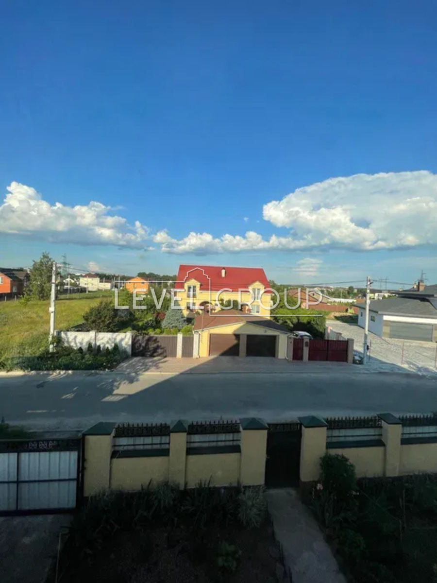 Вереснева вул., 1а