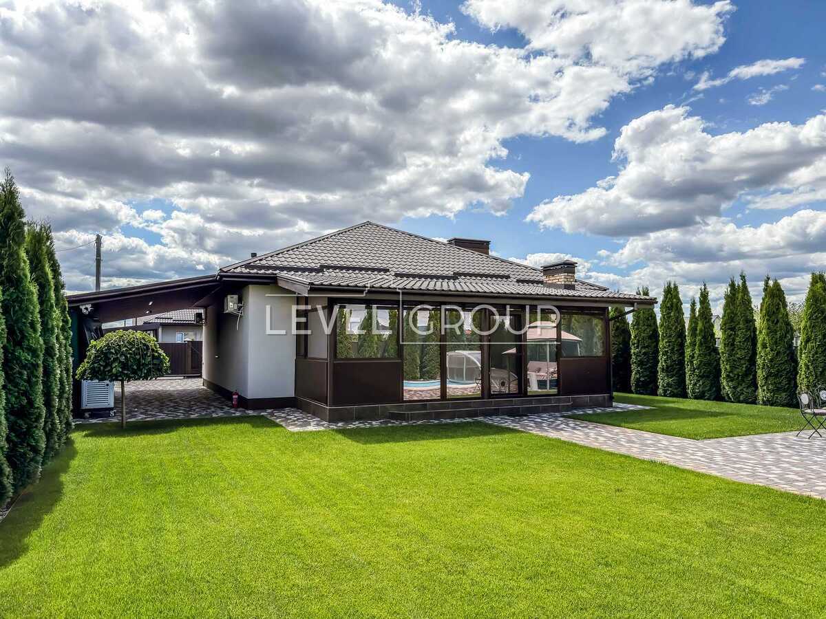 Lavandova, 25