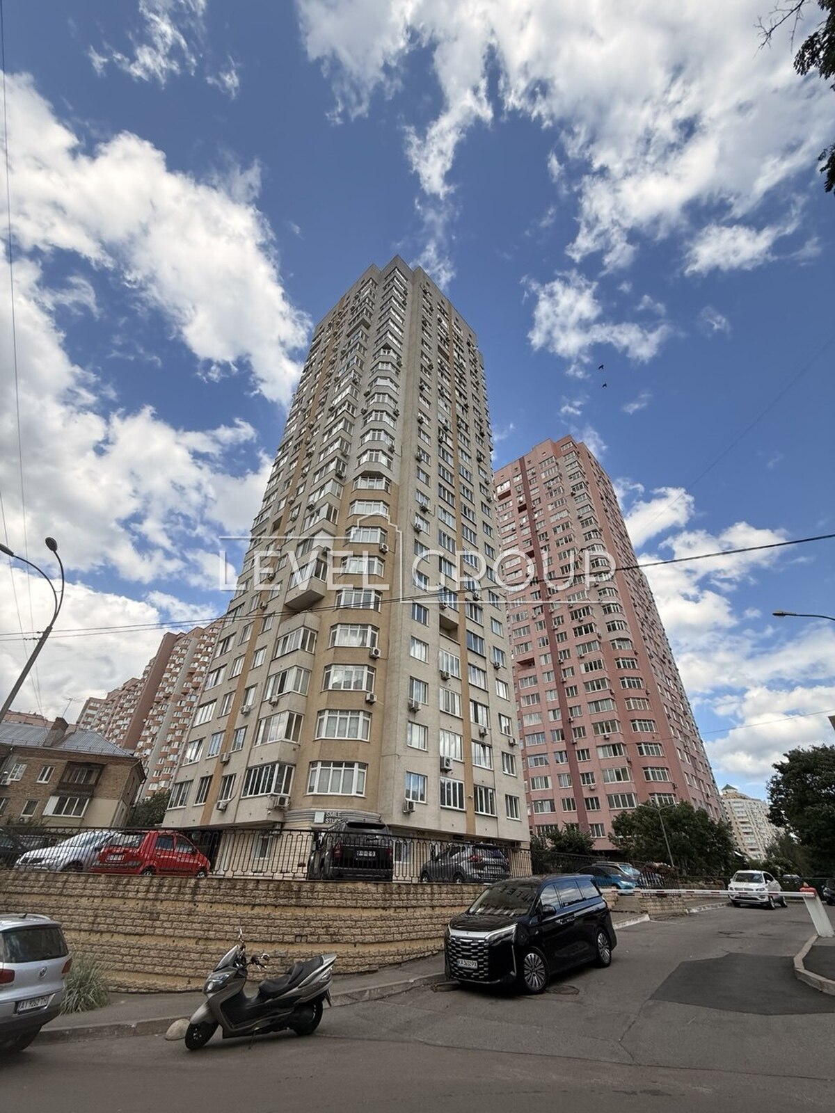 Велика Китаївська вул., 59
