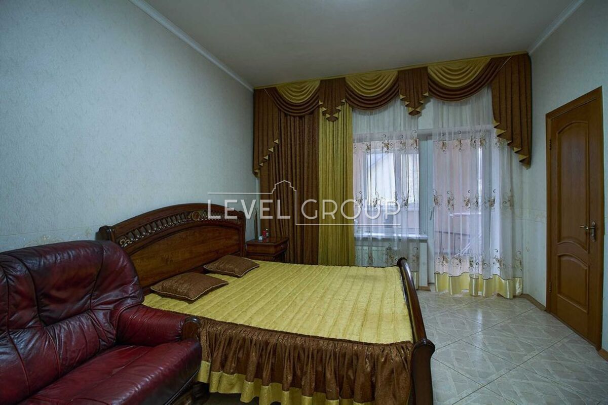 Степова вул., 9-А