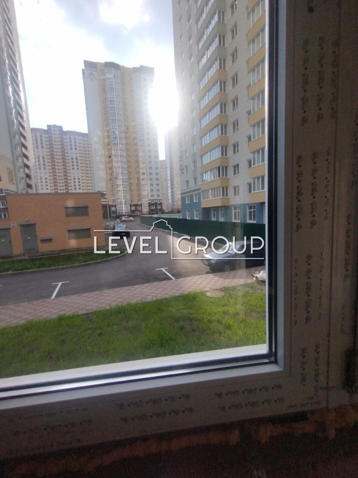 Бориса Гмирі вул., 22В