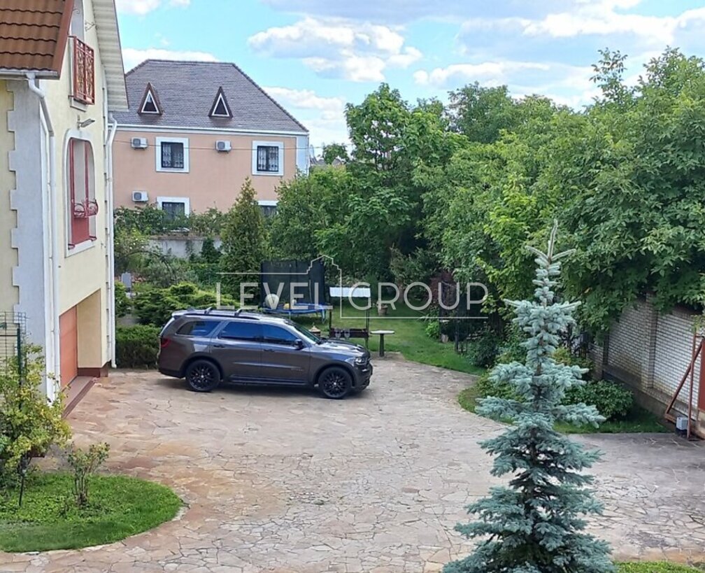 Квіткова вул., 1, 1а