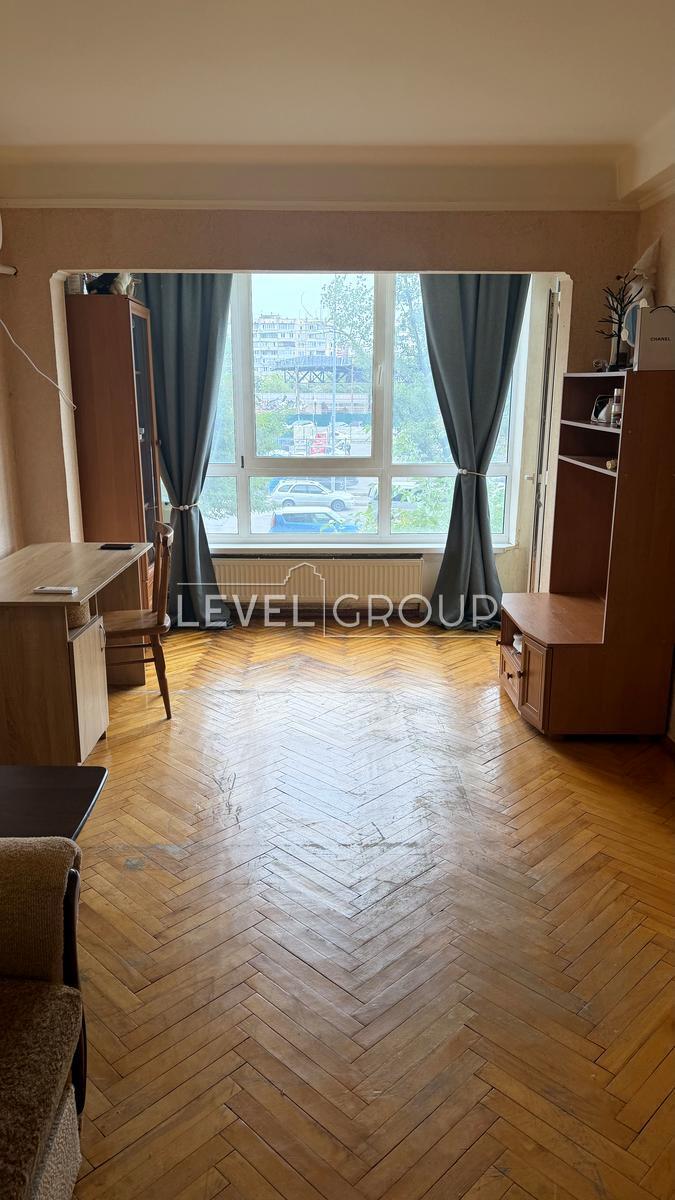 Оболонський просп., 30/51