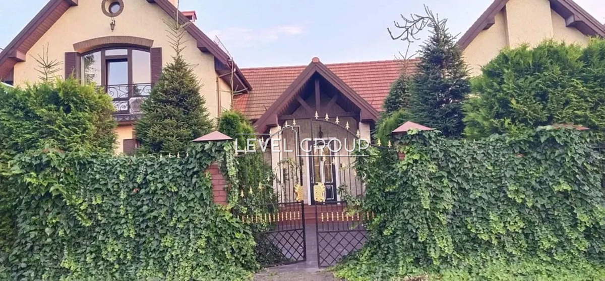 Dniprovska, 28