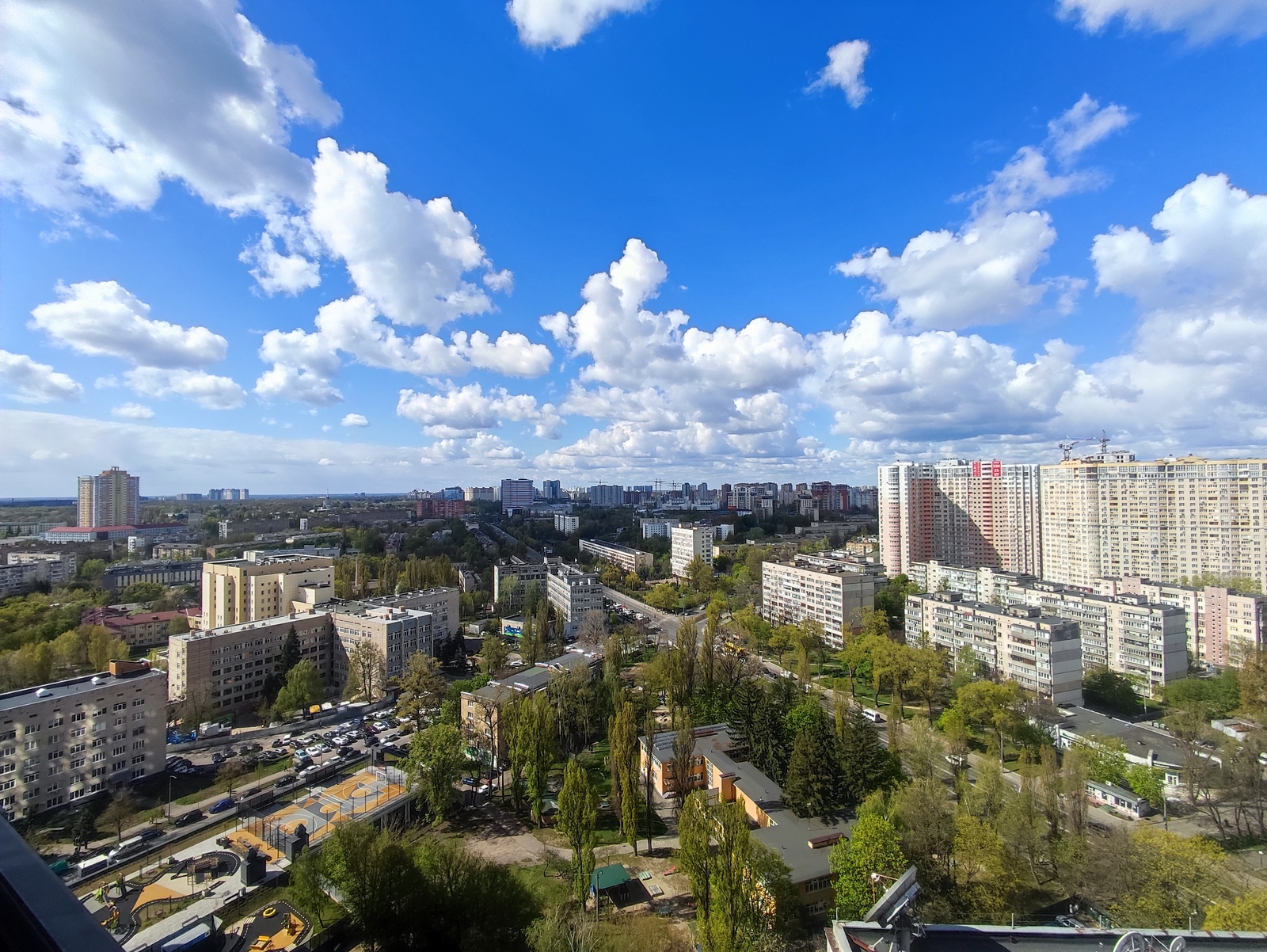 Василівська вул., 37г